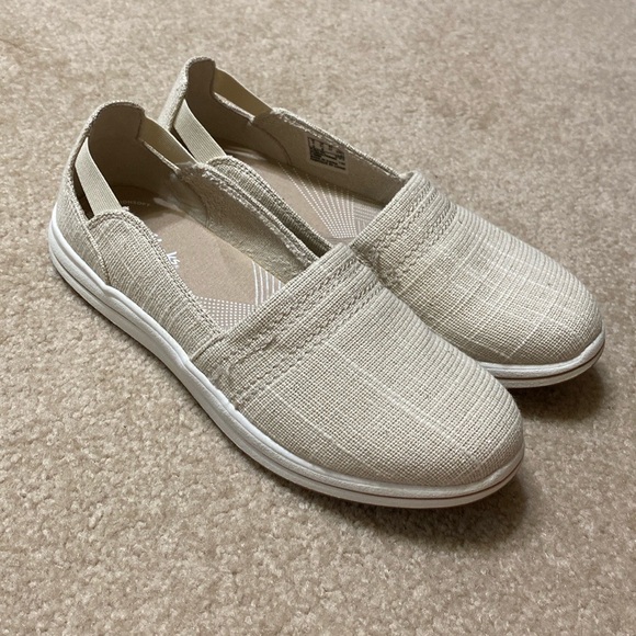 Cloudsteppers by Clarks Shoes - NEW Clarks Breeze Cloudsteppers Slip On Shoes